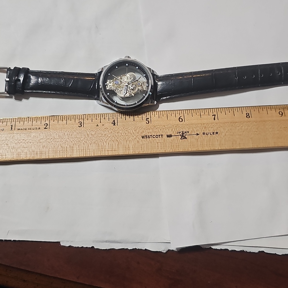 Black Leather Strap Unique Watch - Picture 4 of 5